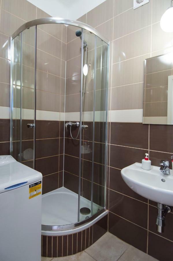 Modern Apartment Navratilova II براغ المظهر الخارجي الصورة
