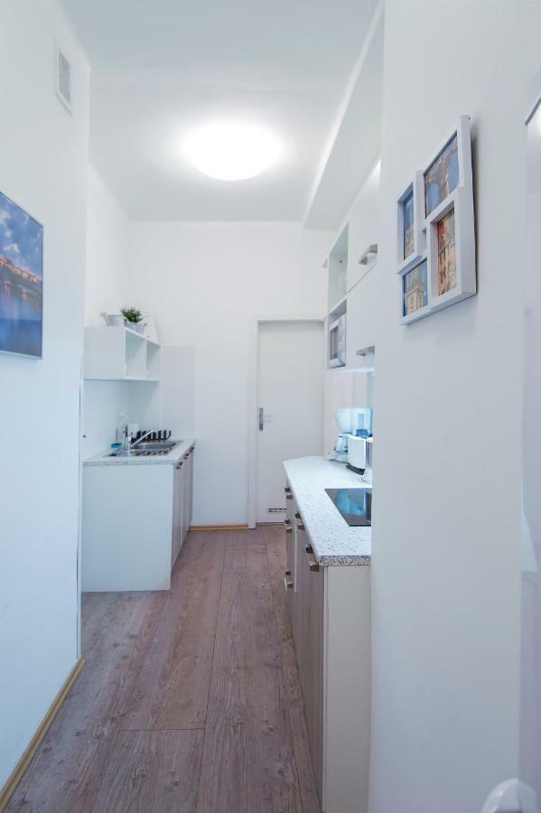 Modern Apartment Navratilova II براغ المظهر الخارجي الصورة