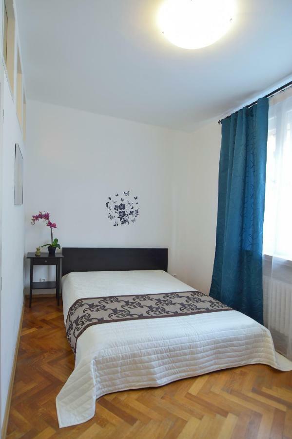 Modern Apartment Navratilova II براغ المظهر الخارجي الصورة